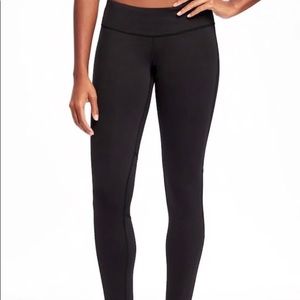 NWOT old navy active Go dry